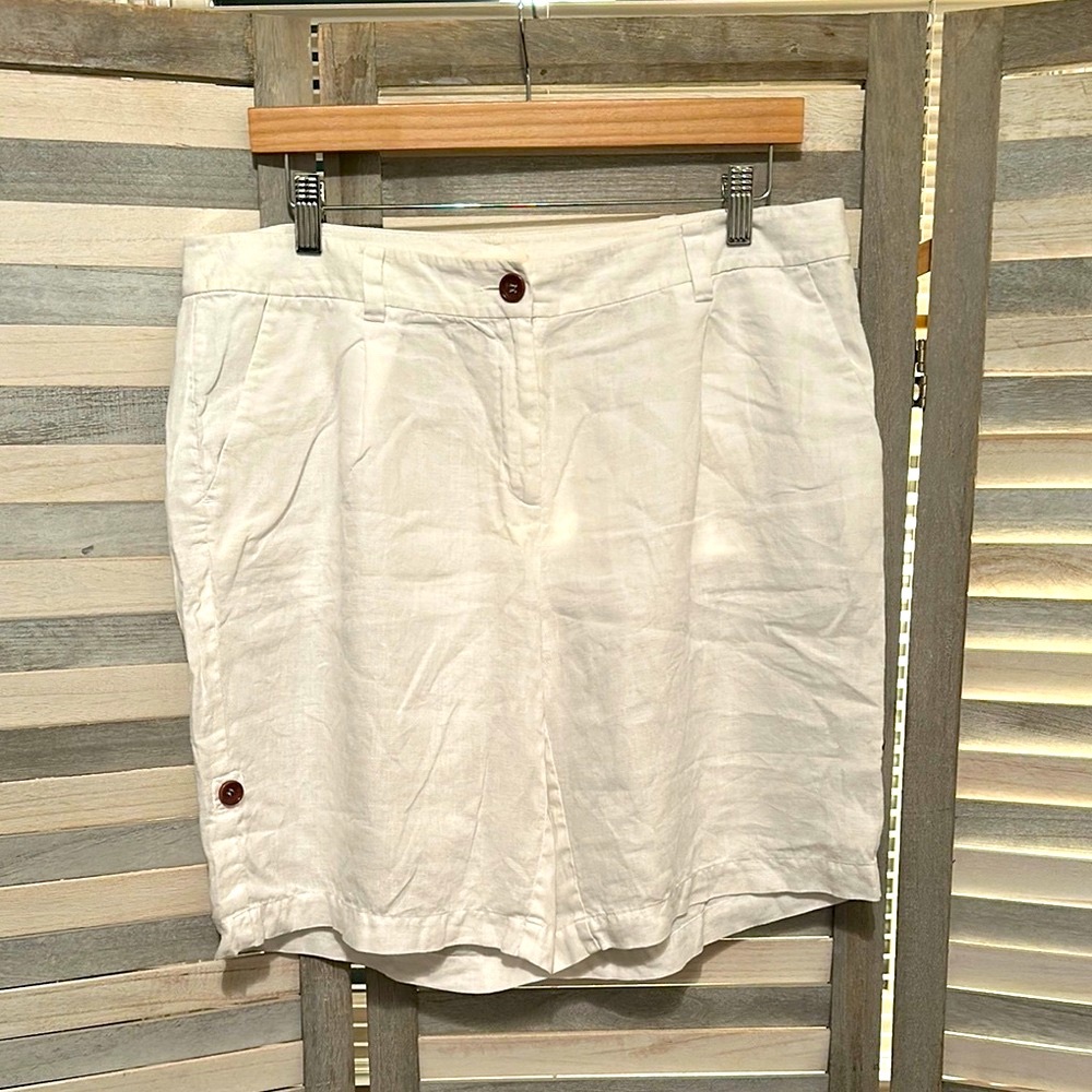 Eileen Fisher Cream Linen Shorts